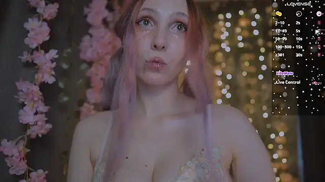 Snapshot of x__sexykitten666__x chatting on 11, 7, 2026 x sexykitten666 x online show from 11, 7, 2026