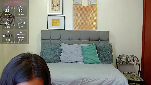 Sharon makelove online show from 13, 4, 2026