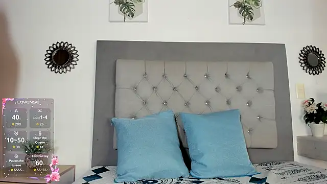 Arya Grey online show from 4, 4, 2026