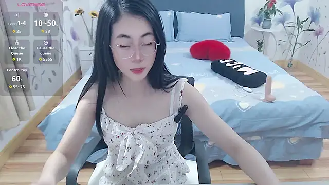 mila-baby-99 online show from 15, 4, 2026