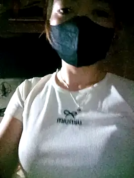 Bling-pusy online show from 9, 4, 2026