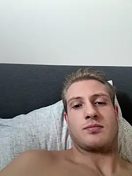 Snapshot of dirtyBent chatting on 9, 3, 2026 dirtyBent online show from 9, 3, 2026