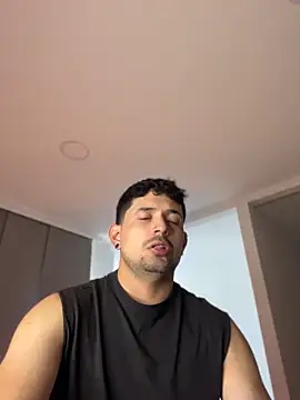 TroyeSavage online show from 20, 4, 2026