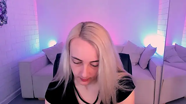 CarolMoor online show from 1, 4, 2026