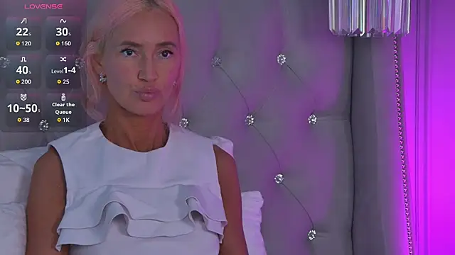 MonicaRice online show from 7, 4, 2026