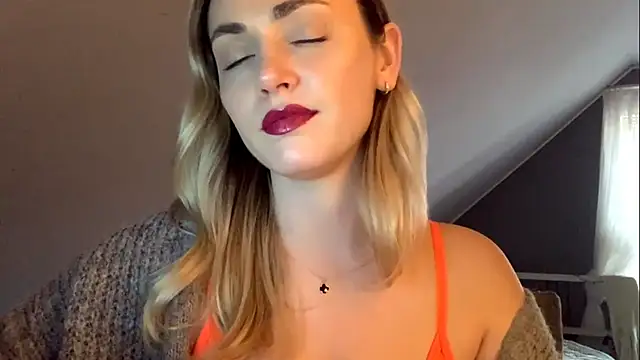 ScarlettSensitive online show from 12, 3, 2026