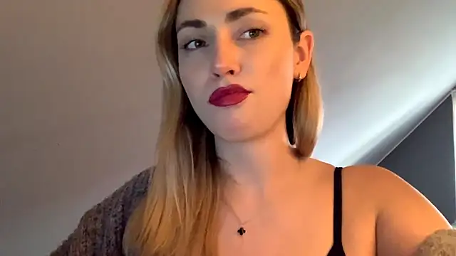 ScarlettSensitive online show from 17, 3, 2026