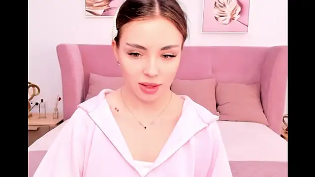 Snapshot of MyEvelin chatting on 5, 5, 2026 MyEvelin online show from 5, 5, 2026