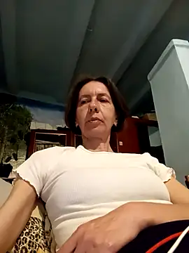 Snapshot of Tania9876 chatting on 5, 5, 2026 Tania9876 online show from 5, 5, 2026