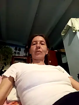 Snapshot of Tania9876 chatting on 12, 5, 2026 Tania9876 online show from 12, 5, 2026