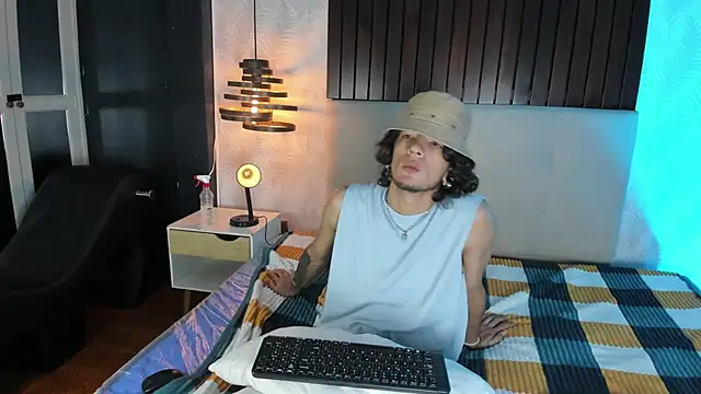 Skinny Mac online show from 9, 4, 2026