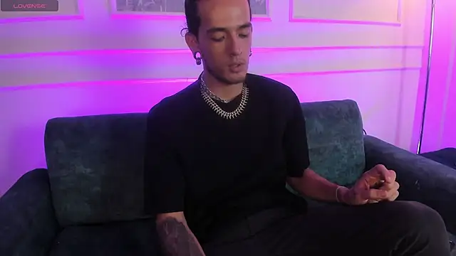 Skinny Mac online show from 4, 6, 2026