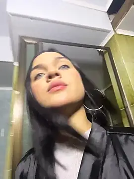 Bella-Ferrer online show from 13, 3, 2026