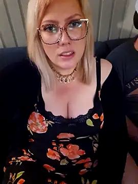 LexySaint online show from 10, 9, 2025