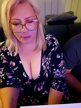 LexySaint online show from 15, 9, 2025