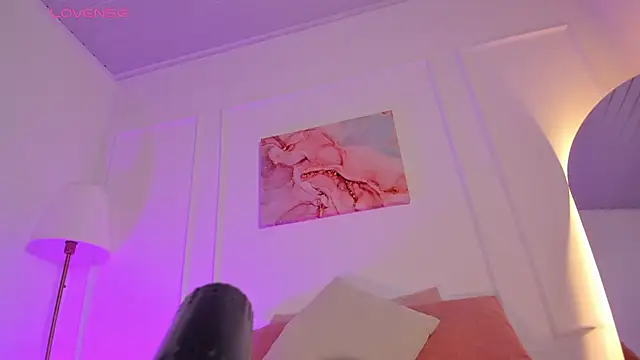 Snapshot of nova_silk chatting on 15, 5, 2026 nova silk online show from 15, 5, 2026