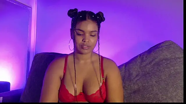 ZoeyMonroe  online show from 13, 6, 2026