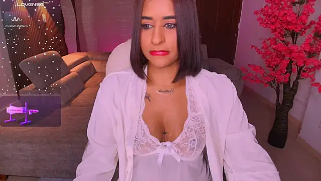 Snapshot of Brianna_harper chatting on 13, 5, 2026 Brianna harper online show from 13, 5, 2026