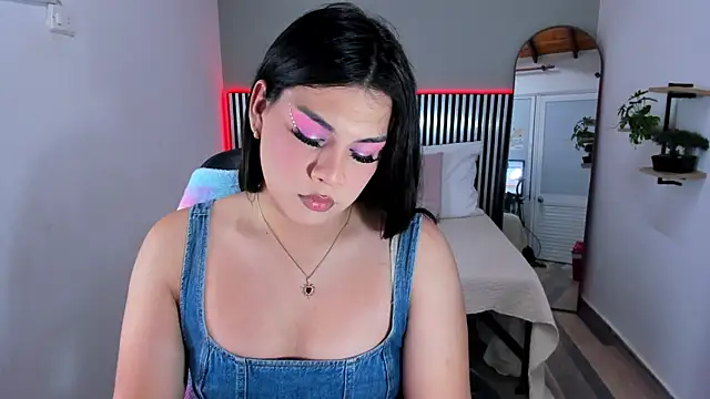 Alisson Pinkey online show from 25, 6, 2026