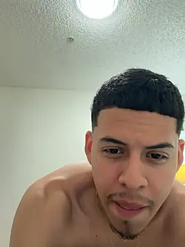 LatinHotxx2 online show from 26, 7, 2026