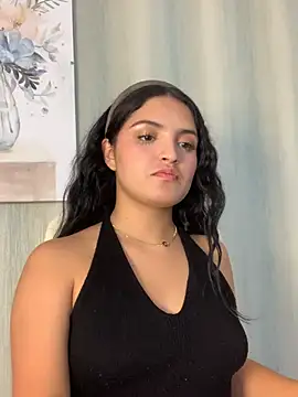 Bella Pinkk online show from 13, 3, 2026