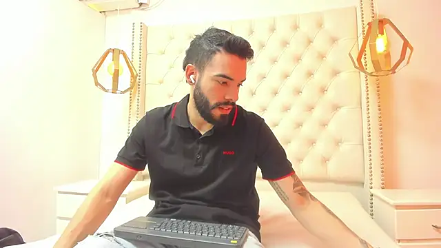 JEAN LEWIS2 online show from 21, 4, 2026