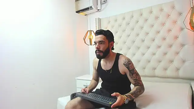 JEAN LEWIS2 online show from 23, 4, 2026