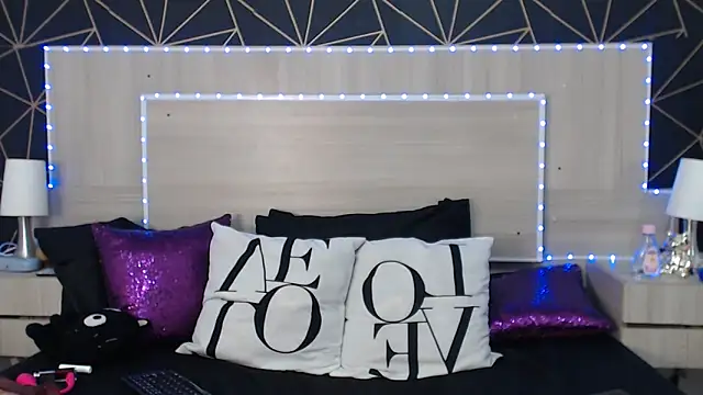 Snapshot of SamanthaMarcus chatting on 17, 6, 2026 SamanthaMarcus online show from 17, 6, 2026