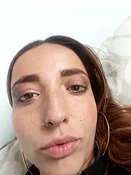 Snapshot of sidneey_lovee chatting on 14, 4, 2026 sidneey lovee online show from 14, 4, 2026