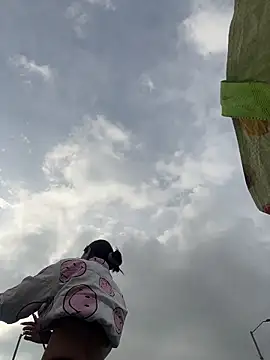 sylphiee  online show from 28, 3, 2026