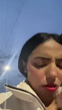 sylphiee  online show from 26, 4, 2026