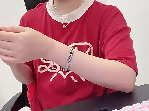 Snapshot of hunhun122 chatting on 27, 5, 2026 hunhun122 online show from 27, 5, 2026