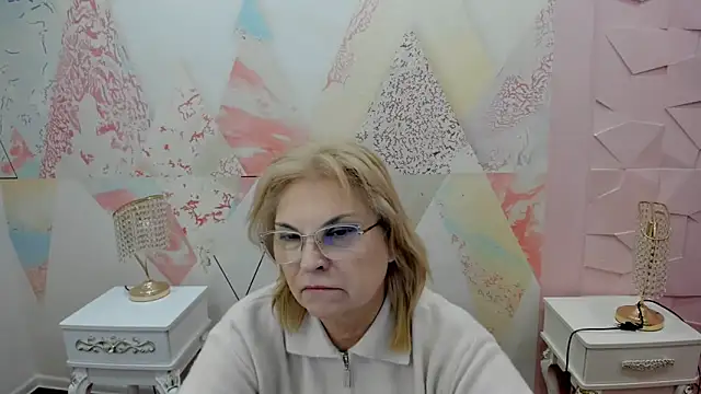 Yasy mina online show from 18, 3, 2026