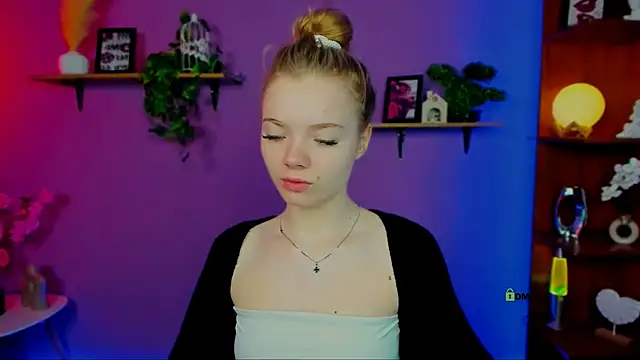 maddy moah online show from 18, 4, 2026