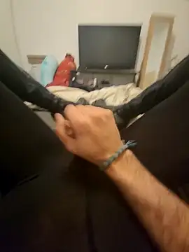 bootslove1 online show from 12, 4, 2026