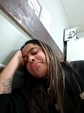 gatinha20257 online show from 10, 7, 2026