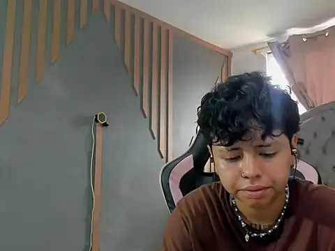NikiEvanz online show from 29, 3, 2026