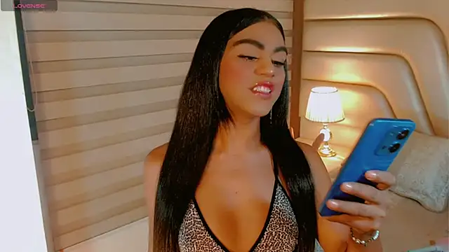 tiifannysexyhot online show from 16, 5, 2026