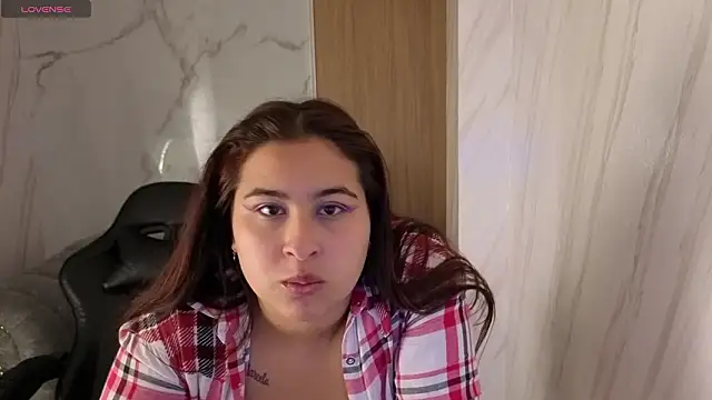 Lunafemme tf online show from 25, 3, 2026