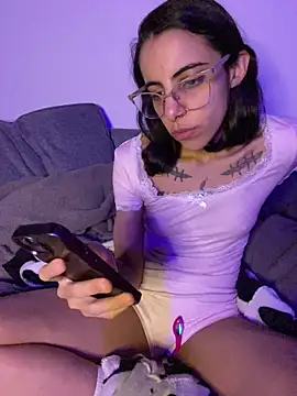Poison Ivy 29 online show from 13, 7, 2026