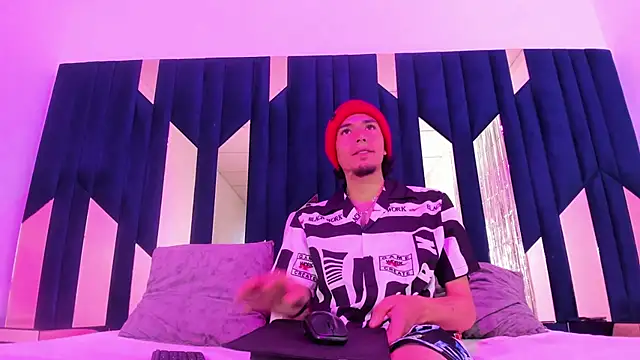 Snapshot of KikyoAndDrey chatting on 7, 5, 2026 KikyoAndDrey online show from 7, 5, 2026