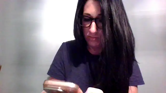 Snapshot of TheVictoriaWolf chatting on 30, 3, 2026 TheVictoriaWolf online show from 30, 3, 2026