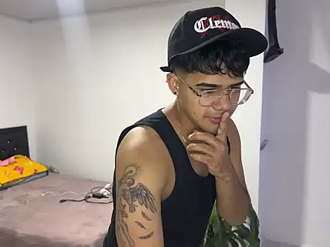 matiass vegas online show from 11, 4, 2026