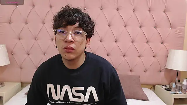 Snapshot of Desire_Ecstasy2 chatting on 3, 5, 2026 Desire Ecstasy2 online show from 3, 5, 2026