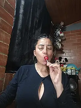 Snapshot of Alexandrina chatting on 19, 6, 2026 Alexandrina online show from 19, 6, 2026