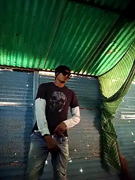 Snapshot of spittingpig1 chatting on 15, 3, 2026 spittingpig1 online show from 15, 3, 2026