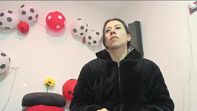 Snapshot of ItsAmara chatting on 12, 7, 2026 ItsAmara online show from 12, 7, 2026