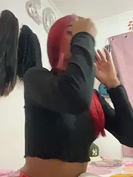 Snapshot of Lucy-Sweet22 chatting on 7, 4, 2026 Lucy-Sweet22 online show from 7, 4, 2026