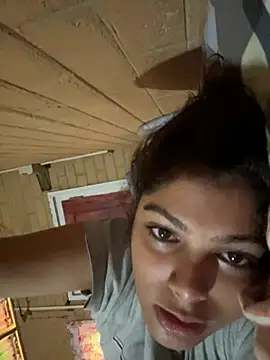 Snowygirl11 online show from 4, 6, 2026