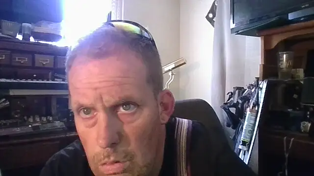 strokingjoe14585 online show from 25, 4, 2026
